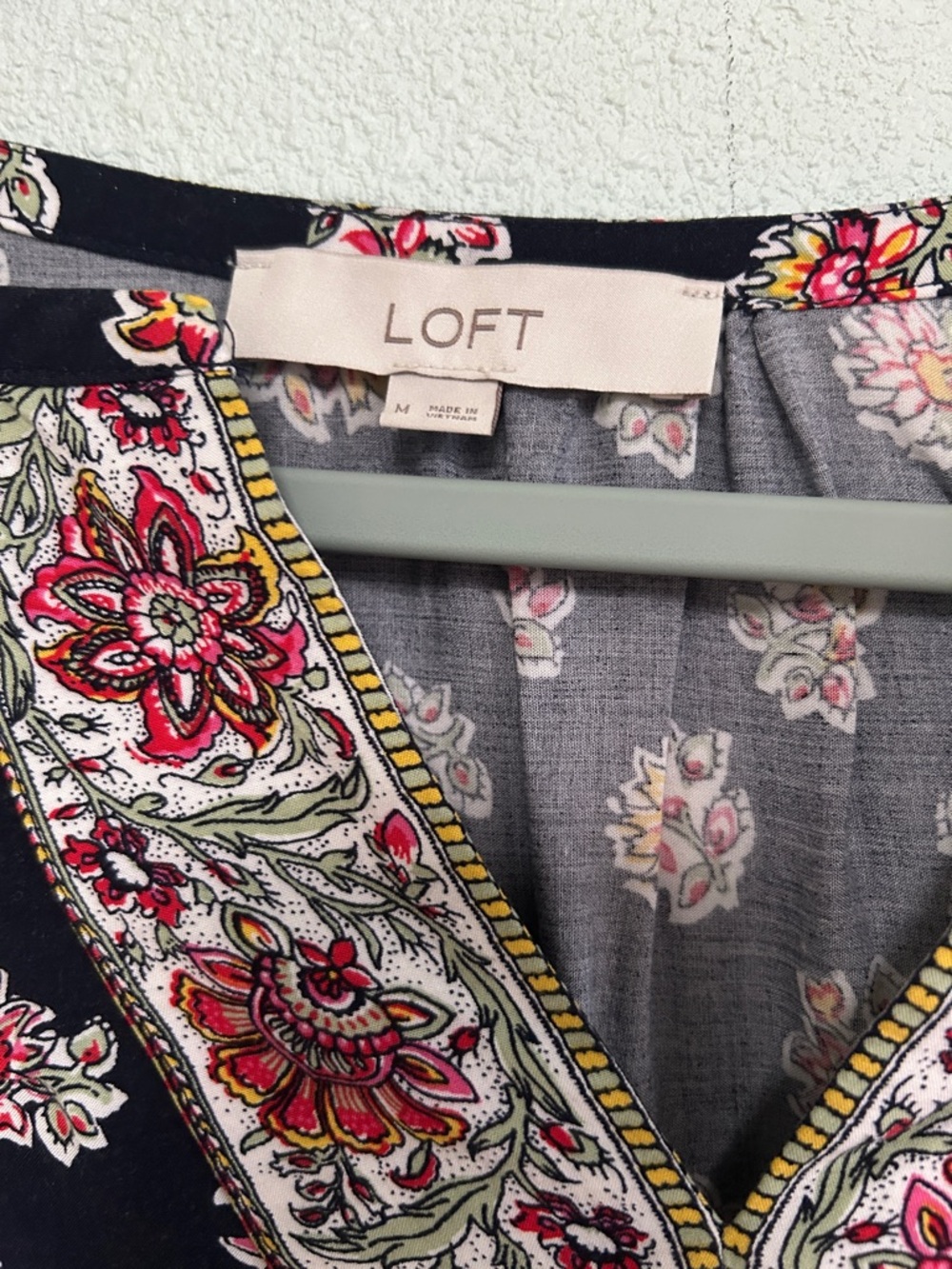 Ann Taylor LOFT Navy Floral V-Neck Midi Dress - Picture 2 of 5